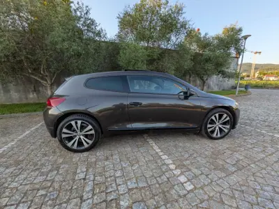 Volkswagen Scirocco 2012 - 11990 EUR, 226000 km - AUTO.MOTO.pt - 226000km - foto 11 de 16