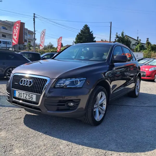 Audi Q5 2009 - 17650 EUR, 150000 km - AUTO.MOTO.pt - 150000km - foto 3 de 14
