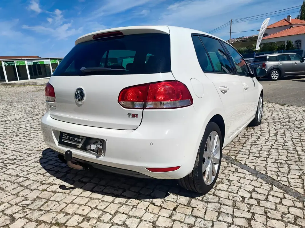 Volkswagen Golf 2011 - 10900 EUR, 176000 km - 176000km - foto 8 de 25