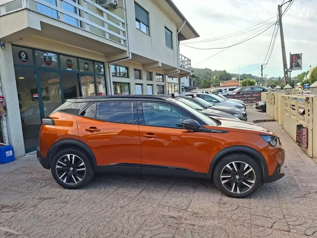 Peugeot 2008 2020 - 16900 EUR, 65308 km - 65308km - foto 6 de 39