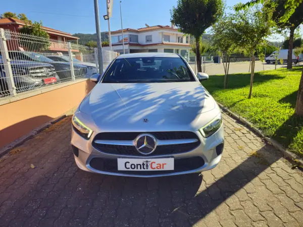 Mercedes-Benz A 180 2020 — foto 2 de 14