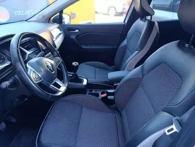 Renault Captur 2023 - 17900 EUR, 107810 km - 107810km - foto 16 de 21