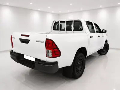 Toyota Hilux 2021 - 27560 EUR, 149633 km - 149633km - foto 3 de 8