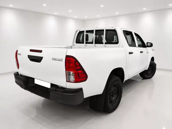 Toyota Hilux 2021 - 27560 EUR, 149633 km - 149633km - foto 3 de 8