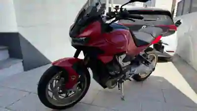 Moto Guzzi V100 Mandello 2022 - 10000 EUR, 7500 km - foto 2 de 6