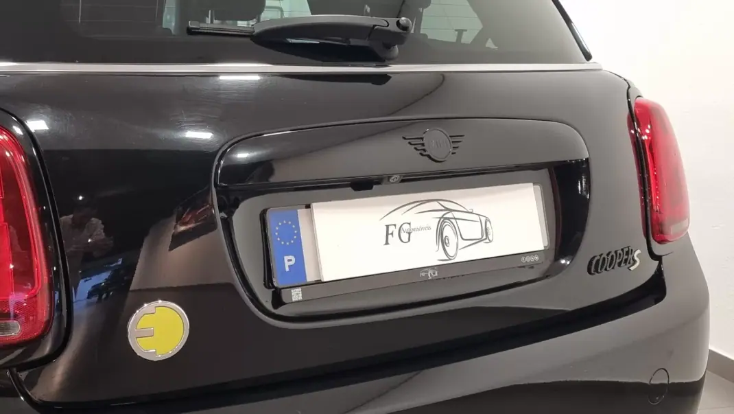 MINI Electric 2021 - 20500 EUR, 73589 km - AUTO.MOTO.pt - 73589km - foto 13 de 48