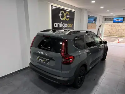 Dacia Jogger 2023 - 15950 EUR, 108079 km - AUTO.MOTO.pt - 108079km - foto 3 de 41