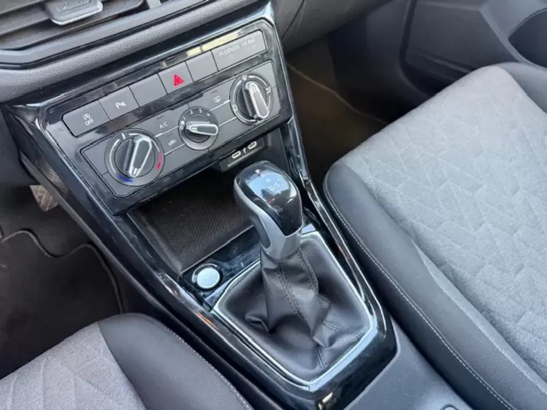 Volkswagen T-Cross 2024 - 22900 EUR, 47800 km - AUTO.MOTO.pt - 47800km - foto 3 de 12