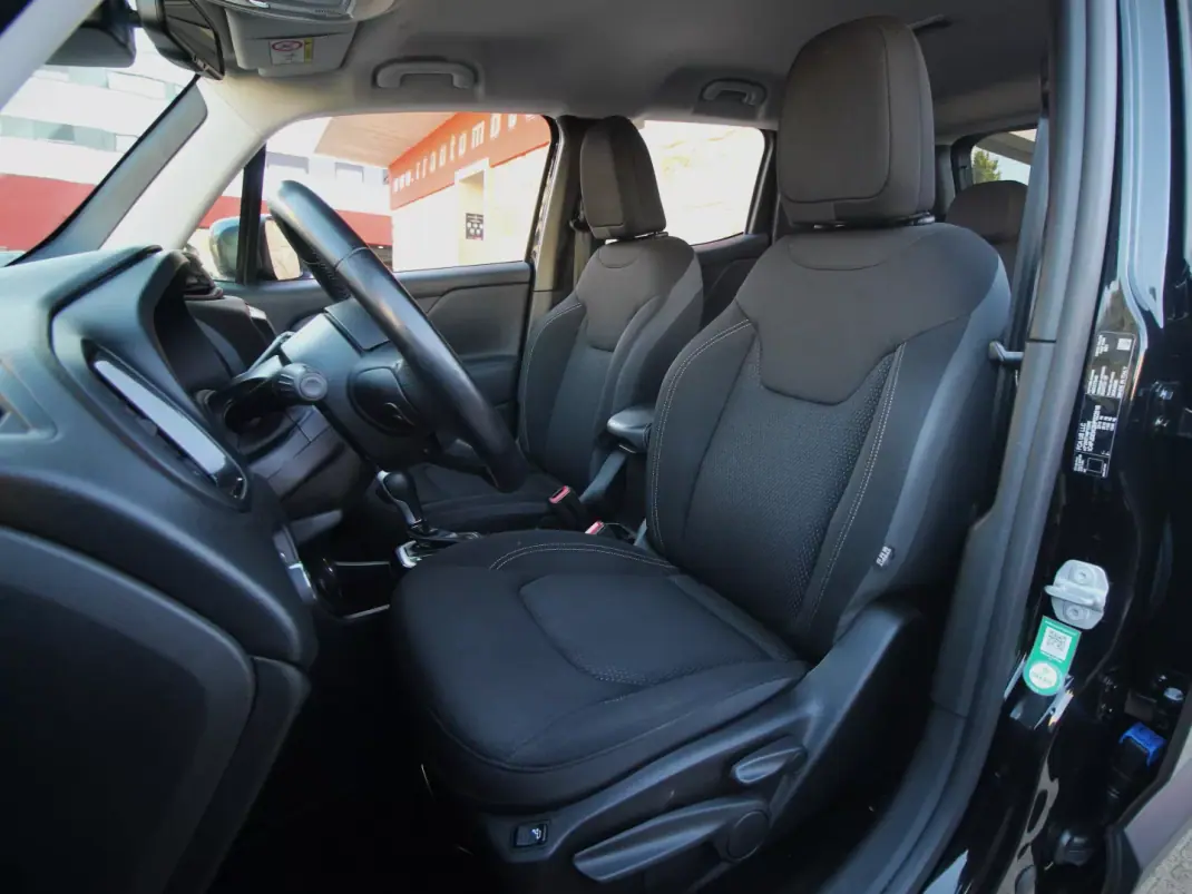 Jeep Renegade 2022 - 18990 EUR, 99500 km - 99500km - foto 15 de 49