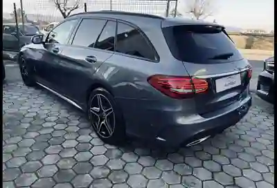 Mercedes-Benz C 220 2019 - 27500 EUR, 188607 km - AUTO.MOTO.pt - 188607km - foto 2 de 6