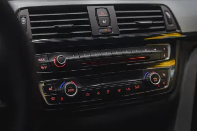 BMW 420 2016 - 19500 EUR, 199992 km - AUTO.MOTO.pt - 199992km - foto 18 de 27