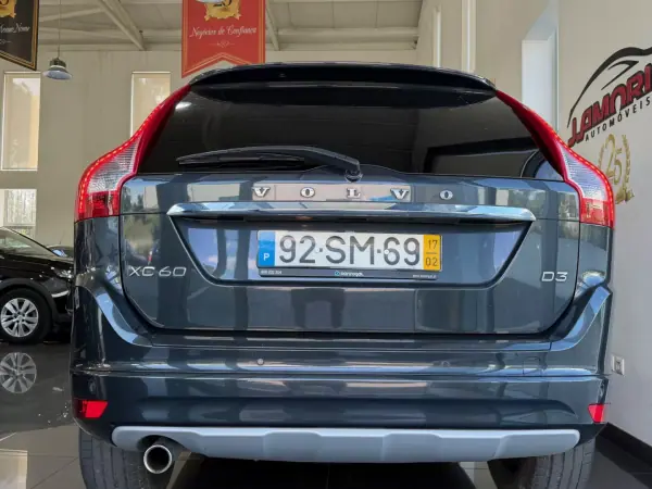 Volvo XC 60 2017 - 21499 EUR, 132121 km - AUTO.MOTO.pt - 132121km - foto 6 de 28