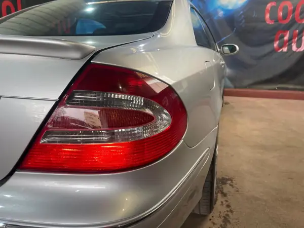 Mercedes-Benz CLK 220 2005 - 10999 EUR, 223000 km - AUTO.MOTO.pt - 223000km - foto 21 de 44