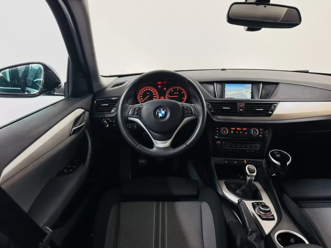 BMW X1 2014 - 15750 EUR, 96000 km - AUTO.MOTO.pt - 96000km - foto 28 de 58