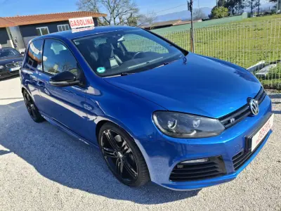 Volkswagen Golf 2011 - 22950 EUR, 98325 km - AUTO.MOTO.pt - 98325km - foto 4 de 13