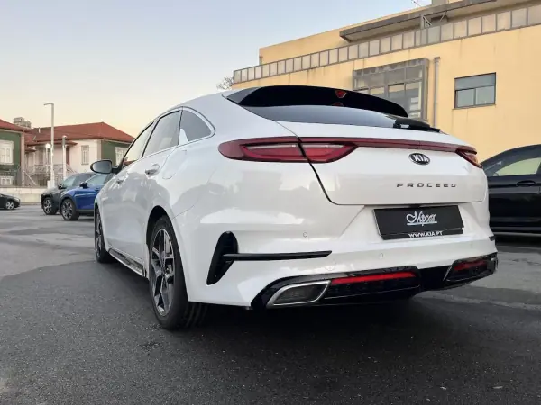Kia ProCeed 2022 - 19450 EUR, 92000 km - AUTO.MOTO.pt - 92000km - foto 48 de 51