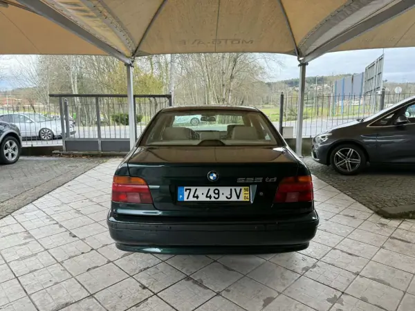 BMW 525 1998 - 3950 EUR, 317732 km - AUTO.MOTO.pt - 317732km - foto 4 de 24