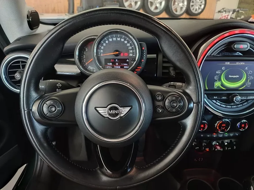 MINI Cooper 2014 - 14900 EUR, 146000 km - AUTO.MOTO.pt - 146000km - foto 2 de 23