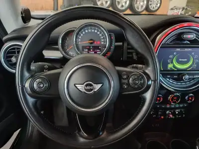MINI Cooper 2014 - 14900 EUR, 146000 km - AUTO.MOTO.pt - 146000km - foto 2 de 23
