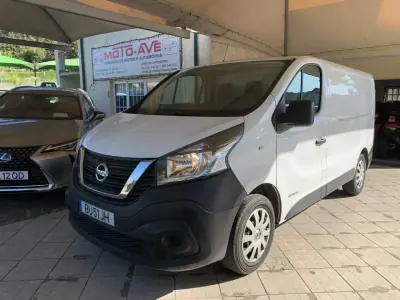 Nissan NV300 2017 - 13500 EUR, 203327 km - AUTO.MOTO.pt - 203327km - foto 2 de 18