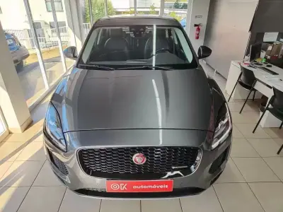 Jaguar E-Pace 2020 - 23950 EUR, 87000 km - AUTO.MOTO.pt - 87000km - foto 4 de 27
