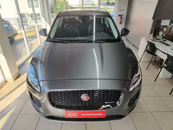 Jaguar E-Pace 2020 - 23950 EUR, 87000 km - AUTO.MOTO.pt - 87000km - foto 4 de 27