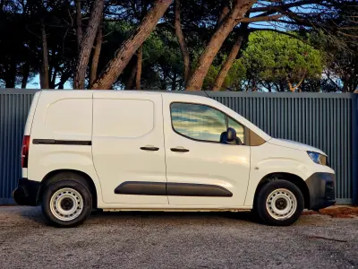 Peugeot Partner 1.5 BlueHdi 100cv 2021 - 13990 EUR, 106734 km - AUTO.MOTO.pt - 106734km - foto 4 de 25