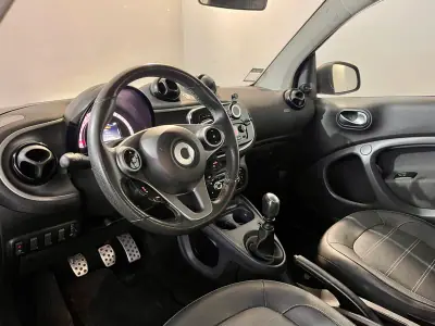 Smart 2016 - 10450 EUR, 91000 km - AUTO.MOTO.pt - 91000km - foto 12 de 26