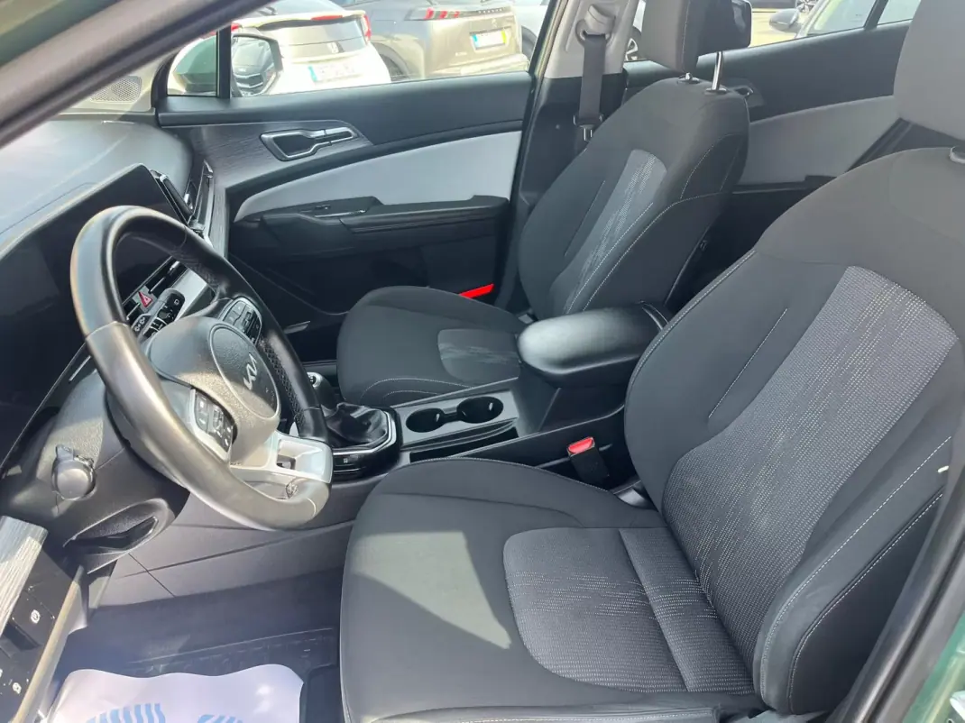 Kia Sportage 2023 - 24500 EUR, 65000 km - AUTO.MOTO.pt - 65000km - foto 16 de 20