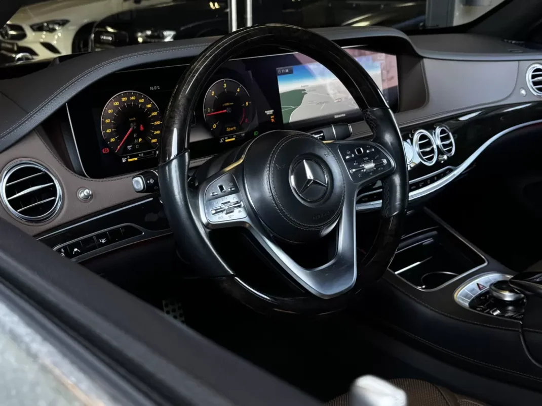 Mercedes-Benz S 400 2018 - 49990 EUR, 227000 km - AUTO.MOTO.pt - 227000km - foto 21 de 47