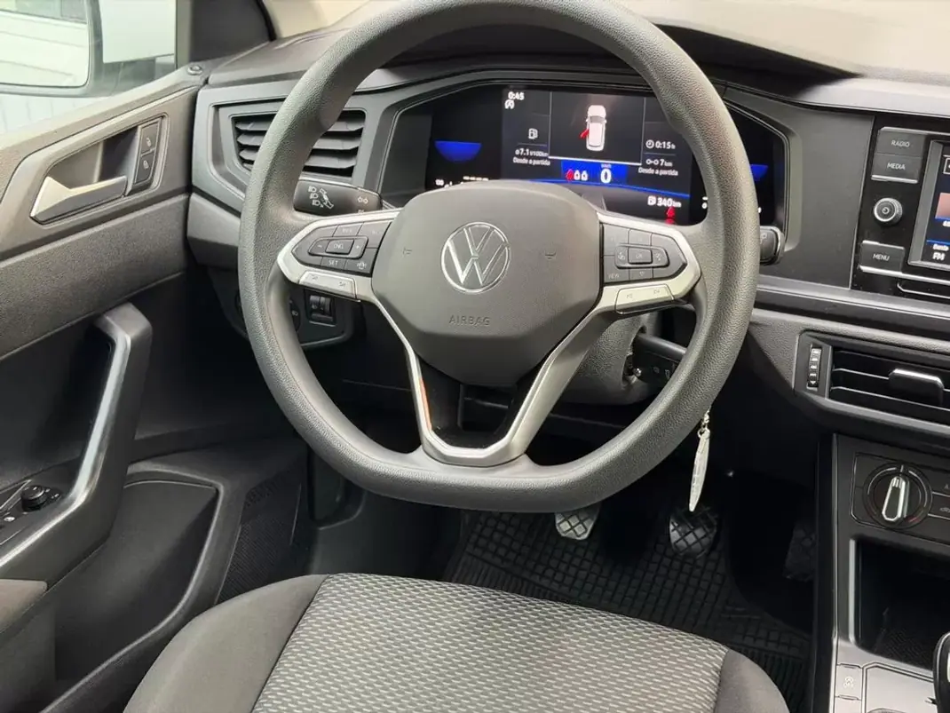 Volkswagen Polo 2022 - 13900 EUR, 129000 km - AUTO.MOTO.pt - 129000km - foto 4 de 24
