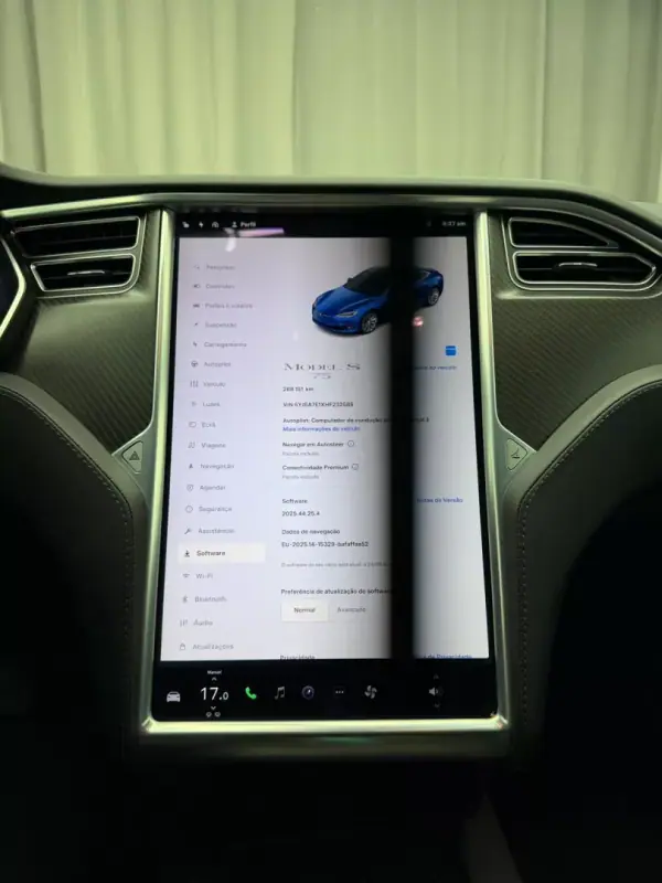 Tesla Model S 2018 - 19500 EUR, 260000 km - AUTO.MOTO.pt - 260000km - foto 14 de 23