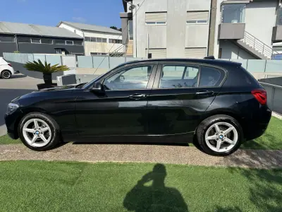 BMW 116 2016 - 12900 EUR, 220000 km - AUTO.MOTO.pt - 220000km - foto 17 de 53