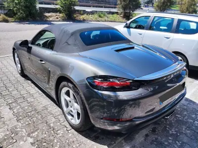 Porsche 718 Boxster 2019 - 64900 EUR, 68000 km - AUTO.MOTO.pt - 68000km - foto 3 de 36