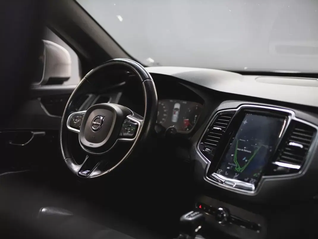 Volvo XC 90 2018 - 35990 EUR, 147431 km - 147431km - foto 19 de 27