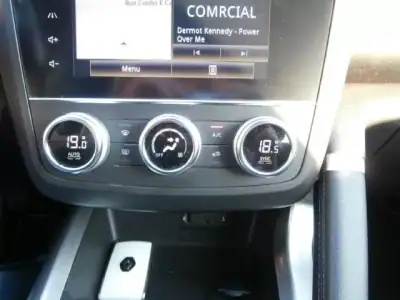 Renault Kadjar 2019 - 17900 EUR, 110677 km - AUTO.MOTO.pt - 110677km - foto 16 de 36