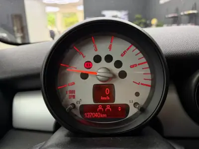 MINI 3 Portas 2012 - 10450 EUR, 137040 km - AUTO.MOTO.pt - 137040km - foto 25 de 34