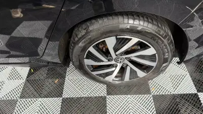 Volkswagen Golf 2021 - 21500 EUR, 96839 km - AUTO.MOTO.pt - 96839km - foto 16 de 38