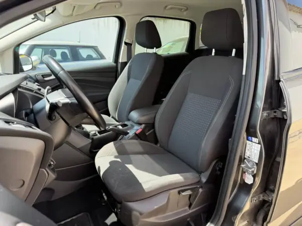 Ford C-Max 2016 - 11995 EUR, 185000 km - AUTO.MOTO.pt - 185000km - foto 20 de 26