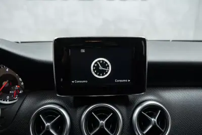 Mercedes-Benz A 180 2015 - 16950 EUR, 81000 km - AUTO.MOTO.pt - 81000km - foto 26 de 36