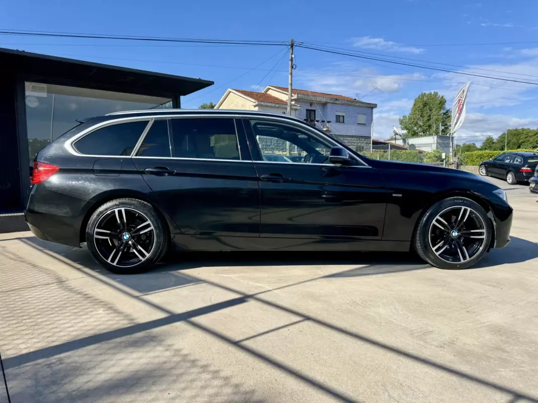 BMW 318 2015 - 13999 EUR, 220000 km - AUTO.MOTO.pt - 220000km - foto 21 de 23