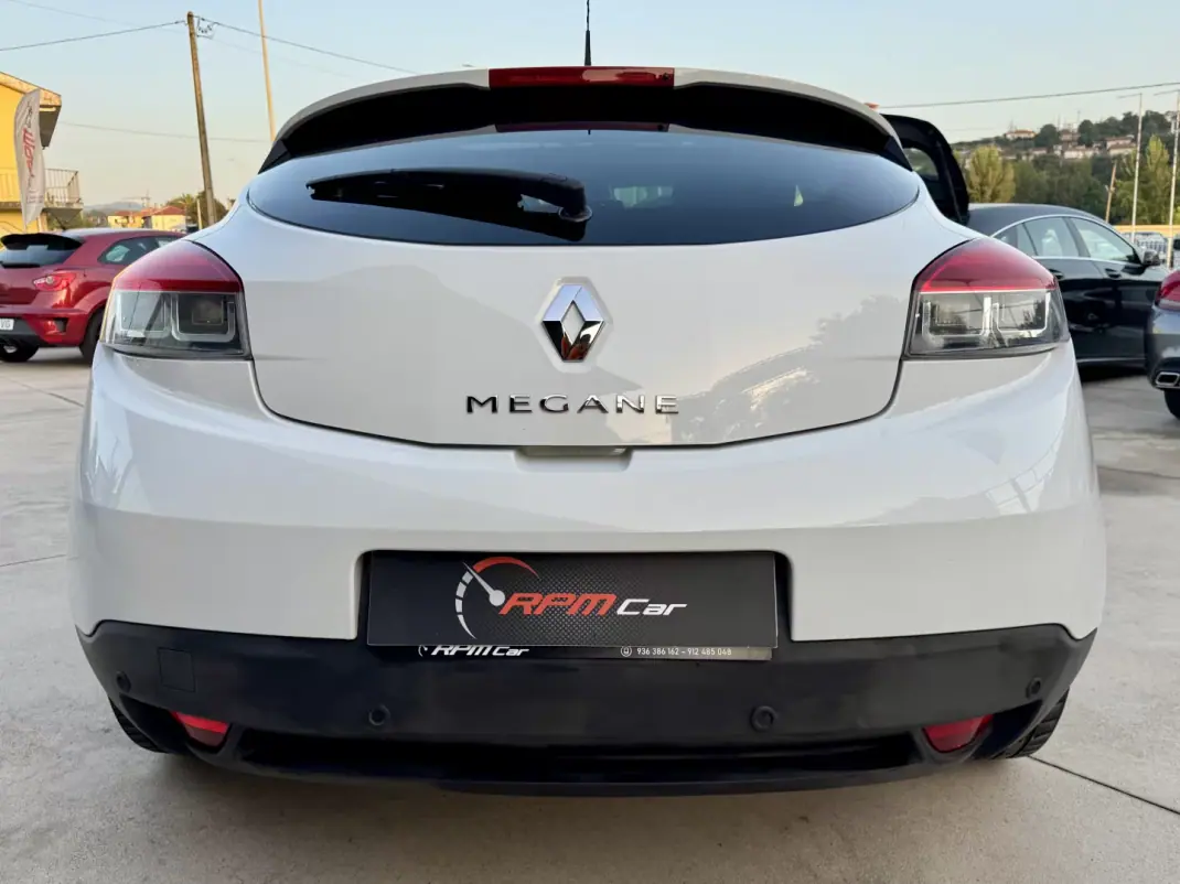 Renault Mégane Coupe 2012 - 7999 EUR, 199000 km - 199000km - foto 9 de 18
