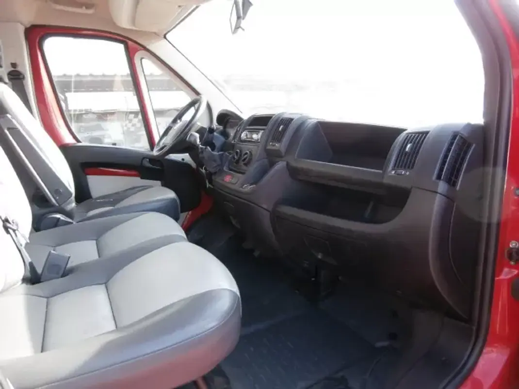 Fiat 2014 - 17000 EUR, 238159 km - AUTO.MOTO.pt - 238159km - foto 21 de 24