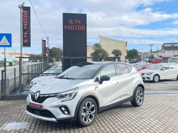 Renault Captur 2022 - 17300 EUR, 93000 km - AUTO.MOTO.pt - 93000km - foto 2 de 12