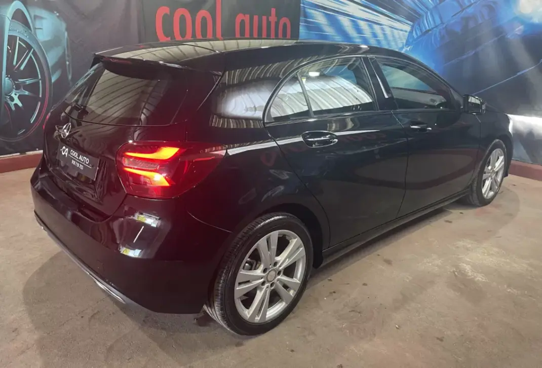 Mercedes-Benz A 200 2016 - 18450 EUR, 188000 km - AUTO.MOTO.pt - 188000km - foto 16 de 42