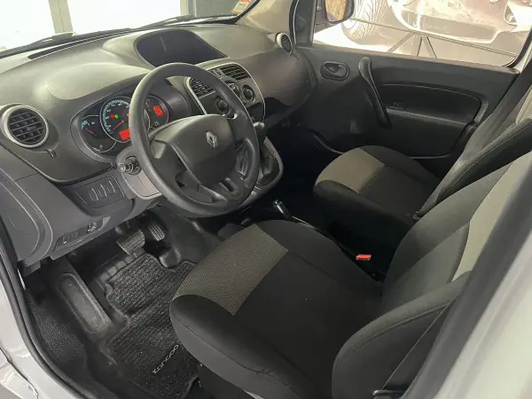 Renault KANGOO EXPRESS MAXI Z.E. 33 2021 - 15800 EUR, 22422 km - AUTO.MOTO.pt - 22422km - foto 6 de 21