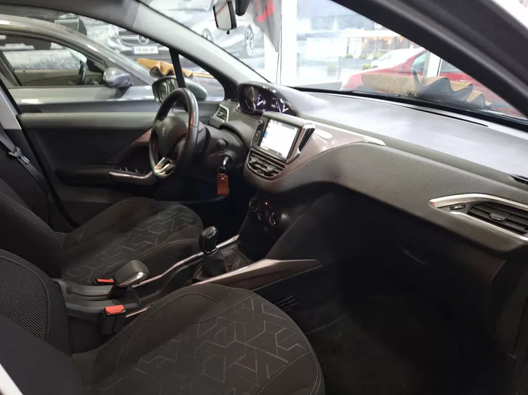 Peugeot 2008 2014 - 9490 EUR, 171420 km - AUTO.MOTO.pt - 171420km - foto 2 de 22