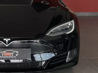 Tesla Model S 2017 - 25990 EUR, 151612 km - AUTO.MOTO.pt - 151612km - foto 4 de 23