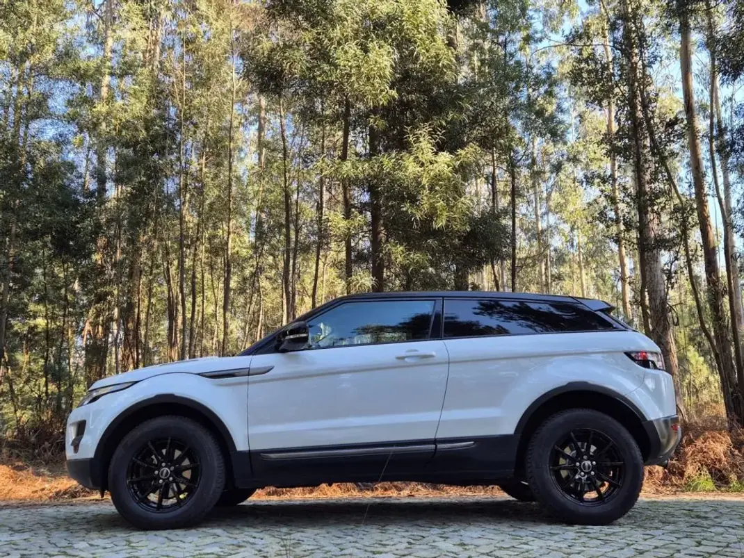 Land Rover Range Rover Evoque 2012 - 18900 EUR, 167000 km - AUTO.MOTO.pt - 167000km - foto 10 de 20