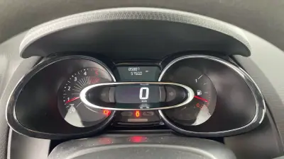 Renault Clio 1.5 Dci Société Zen 2 Lug 2016 - 8850 EUR, 85121 km - AUTO.MOTO.pt - 85121km - foto 5 de 6